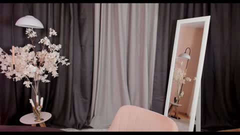 Helen online show from February 8, 2025, 8:52 am