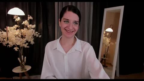 Helen online show from February 9, 2025, 9:16 am