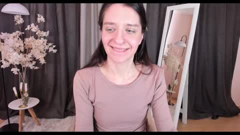 Helen online show from February 22, 2025, 9:01 am