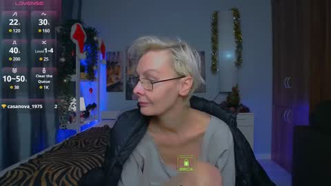 Snapshot of helgahimmele chatting on December 24, 2024, 7:44 pm Helga online show from December 24, 2024, 7:44 pm