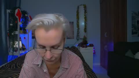 Snapshot of helgahimmele chatting on January 7, 2025, 11:24 pm Helga online show from January 7, 2025, 11:24 pm