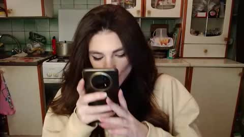 Snapshot of helgamun chatting on November 7, 2025, 8:31 pm helgamun online show from November 7, 2025, 8:31 pm