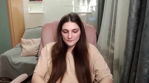 Snapshot of helgamun chatting on November 17, 2025, 12:33 pm helgamun online show from November 17, 2025, 12:33 pm