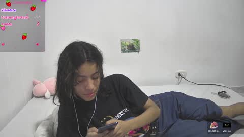 Helia Transfem and Amy online show from January 14, 2025, 3:01 am