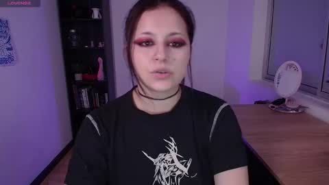 Snapshot of hell_dancer_ chatting on September 29, 2025, 11:20 pm Lexa online show from September 29, 2025, 11:20 pm