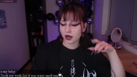 Snapshot of hell_dancer_ chatting on October 23, 2025, 11:35 pm Lexa online show from October 23, 2025, 11:35 pm