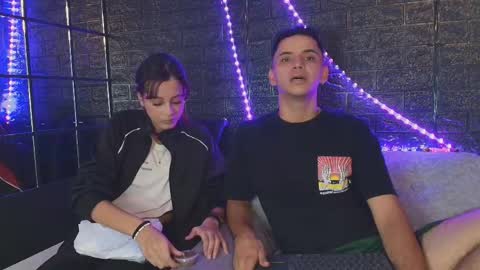 Snapshot of hellanddante_ chatting on November 7, 2025, 3:17 am H E L L AND D A N T E online show from November 7, 2025, 3:17 am