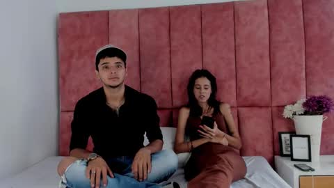 Snapshot of hellanddante_ chatting on December 2, 2025, 9:32 pm H E L L AND D A N T E online show from December 2, 2025, 9:32 pm