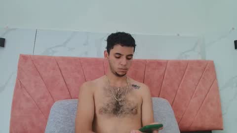 Snapshot of hellanddante_ chatting on December 3, 2025, 9:46 pm H E L L AND D A N T E online show from December 3, 2025, 9:46 pm