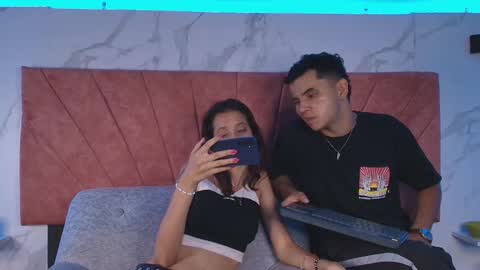 Snapshot of hellanddante_ chatting on December 14, 2025, 3:34 am H E L L AND D A N T E online show from December 14, 2025, 3:34 am