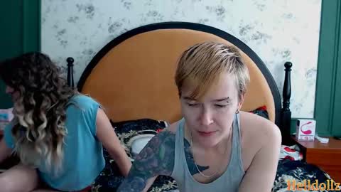 Snapshot of helldollz chatting on October 22, 2025, 8:47 am HellDollz online show from October 22, 2025, 8:47 am