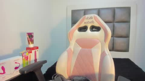 Snapshot of hellen__smith_ chatting on September 19, 2025, 4:40 pm hellen__smith_ online show from September 19, 2025, 4:40 pm