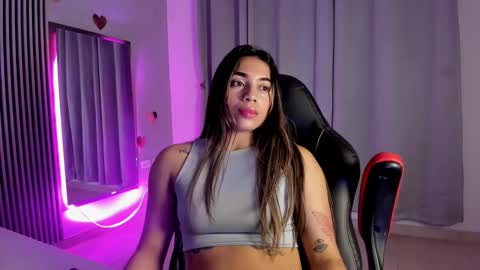 hellen_rice online show from December 1, 2025, 4:39 am