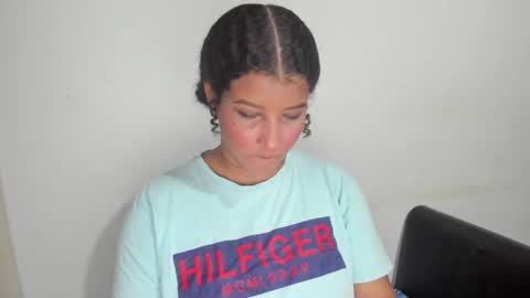 hellen_scot_ online show from November 16, 2025, 12:05 am