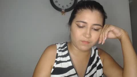 Snapshot of hellennmoon chatting on December 26, 2024, 8:00 pm Hellen online show from December 26, 2024, 8:00 pm