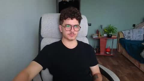 Remy online show from November 12, 2025, 8:04 am