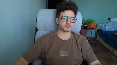 Remy online show from November 18, 2025, 9:58 am