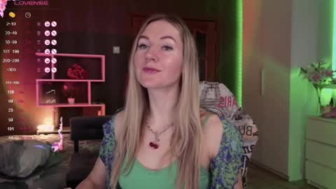 Alisia  Monday to Friday from 10 am to 4 pm GMT 2 online show from November 21, 2025, 8:35 am