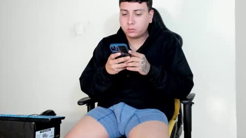 Star and Andy online show from October 30, 2025, 5:09 am