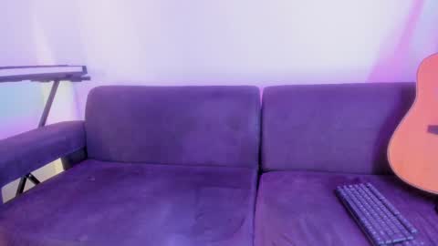 Snapshot of henrik_senn chatting on November 12, 2025, 11:03 pm henrik_senn online show from November 12, 2025, 11:03 pm