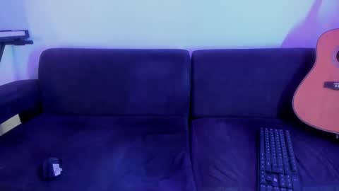 Snapshot of henrik_senn chatting on November 19, 2025, 3:06 am henrik_senn online show from November 19, 2025, 3:06 am