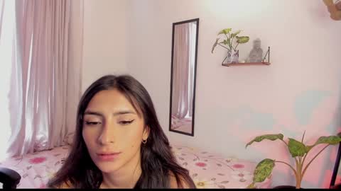 Snapshot of hera_069 chatting on February 2, 2025, 9:23 pm Hello I am Valentina independent Colombian model I love sensuality and pleasure welcome online show from February 2, 2025, 9:23 pm