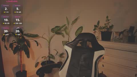 Snapshot of hera_069 chatting on September 18, 2025, 3:58 pm Hello I am Valentina independent Colombian model I love sensuality and pleasure welcome online show from September 18, 2025, 3:58 pm