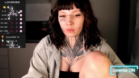 Snapshot of herbal_helpmepls chatting on January 21, 2025, 9:46 pm dirty Diana online show from January 21, 2025, 9:46 pm