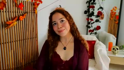 hercyqueen online show from October 28, 2025, 1:36 pm