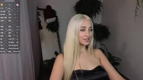 Snapshot of here_wego_again_ chatting on December 15, 2025, 2:16 am Elise online show from December 15, 2025, 2:16 am