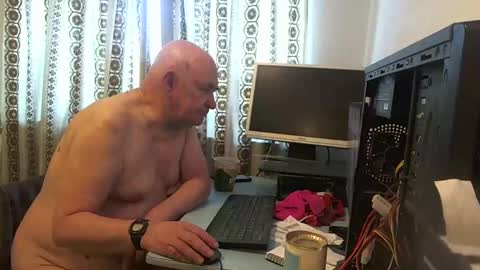 Snapshot of hermeneutika chatting on January 11, 2025, 9:36 am mature online show from January 11, 2025, 9:36 am