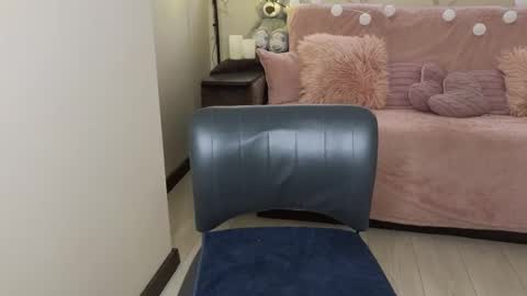 Maryana online show from March 4, 2025, 6:37 am