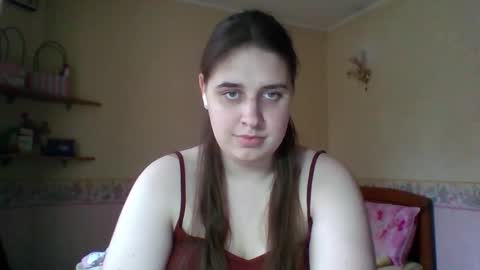 Snapshot of hess_luna_ chatting on November 4, 2025, 10:14 am hess_luna_ online show from November 4, 2025, 10:14 am