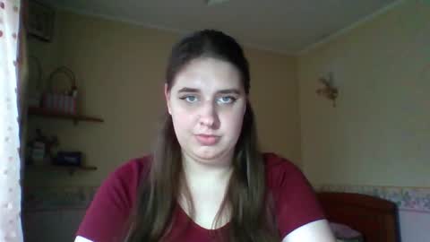 Snapshot of hess_luna_ chatting on November 5, 2025, 10:15 am hess_luna_ online show from November 5, 2025, 10:15 am