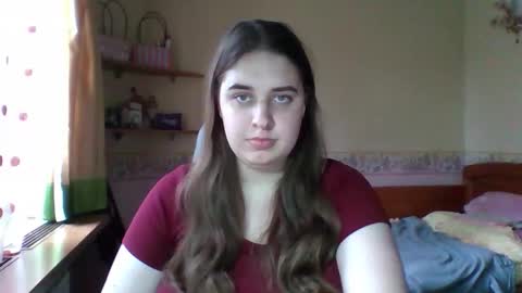 Snapshot of hess_luna_ chatting on November 19, 2025, 9:09 am hess_luna_ online show from November 19, 2025, 9:09 am