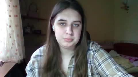 Snapshot of hess_luna_ chatting on November 20, 2025, 10:04 am hess_luna_ online show from November 20, 2025, 10:04 am