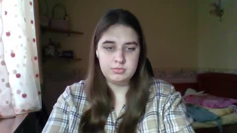 Snapshot of hess_luna_ chatting on December 2, 2025, 10:09 am hess_luna_ online show from December 2, 2025, 10:09 am