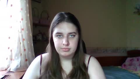 Snapshot of hess_luna_ chatting on December 4, 2025, 10:13 am hess_luna_ online show from December 4, 2025, 10:13 am