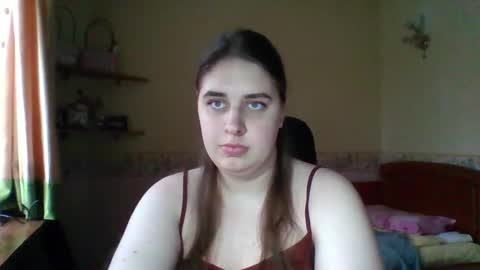 Snapshot of hess_luna_ chatting on December 20, 2025, 10:11 am hess_luna_ online show from December 20, 2025, 10:11 am