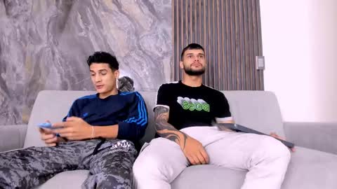 heteros men online show from February 26, 2025, 1:53 am