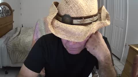 hewes1 online show from February 4, 2025, 7:22 pm