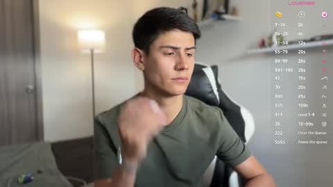 Snapshot of hey_cesard chatting on October 24, 2025, 5:09 pm hey_cesard online show from October 24, 2025, 5:09 pm