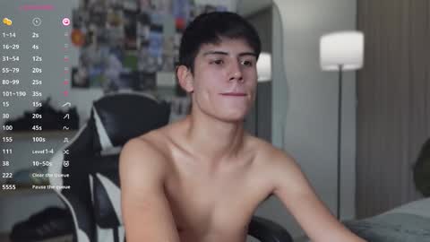 Snapshot of hey_cesard chatting on November 24, 2025, 4:07 pm hey_cesard online show from November 24, 2025, 4:07 pm