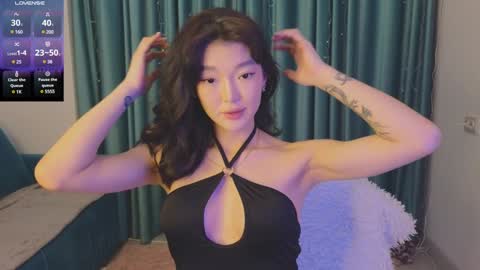 Snapshot of hey_herbal chatting on January 6, 2025, 2:25 pm Audrey online show from January 6, 2025, 2:25 pm