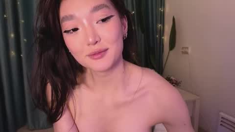 Snapshot of hey_herbal chatting on March 11, 2025, 3:12 pm Audrey online show from March 11, 2025, 3:12 pm