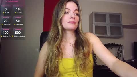 Snapshot of hi_bye_ chatting on March 2, 2025, 11:29 am Lina online show from March 2, 2025, 11:29 am