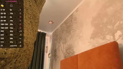 Snapshot of hiaru_cutie chatting on January 14, 2025, 5:51 am Hiaru online show from January 14, 2025, 5:51 am