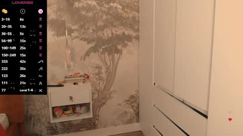 Snapshot of hiaru_cutie chatting on November 10, 2025, 5:28 am Hiaru online show from November 10, 2025, 5:28 am