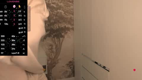 Snapshot of hiaru_cutie chatting on November 13, 2025, 6:01 am Hiaru online show from November 13, 2025, 6:01 am