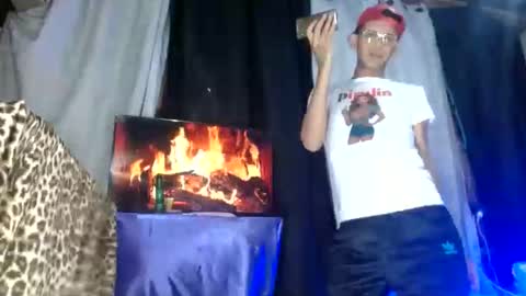 Snapshot of hidden_hairypigass chatting on November 8, 2025, 2:01 am HIDDEN YUDEVIL online show from November 8, 2025, 2:01 am